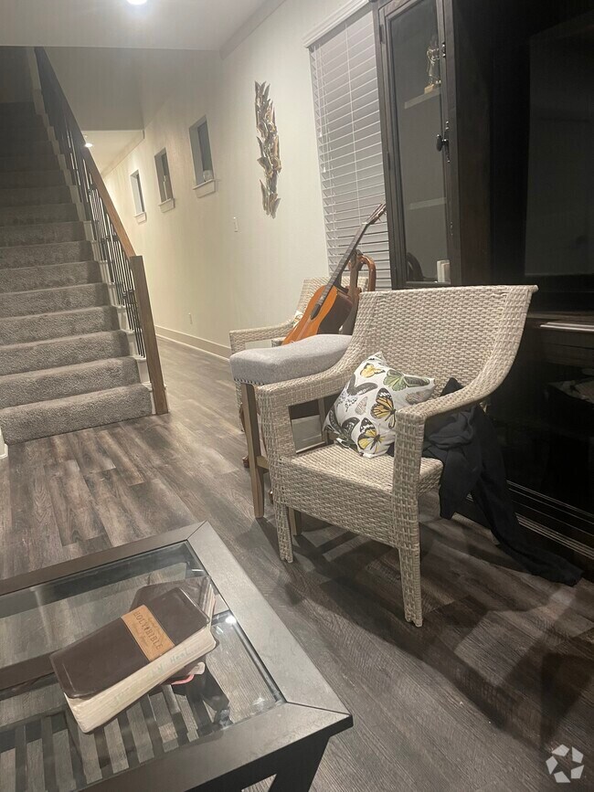 Pinecrest Villas Apartments under 2,500 Tampa, FL 3 Rentals