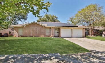 Building Photo - 11303 Verlaine Dr