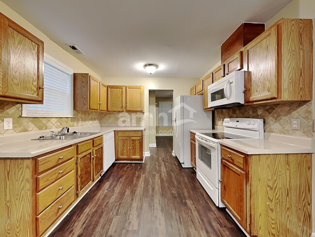 Building Photo - 3812 Lodgepole Ln