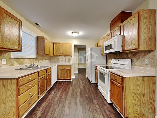 Foto del edificio - 3812 Lodgepole Ln
