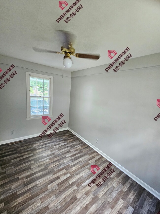 Building Photo - 731 Bayard Park Dr