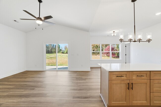 Foto del edificio - 201 Dale Dr