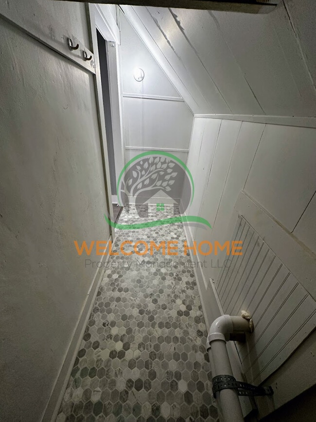 Foto del edificio - 19TH ST