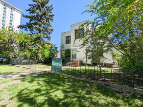 Building Photo - Heritage Trail Apartments 4