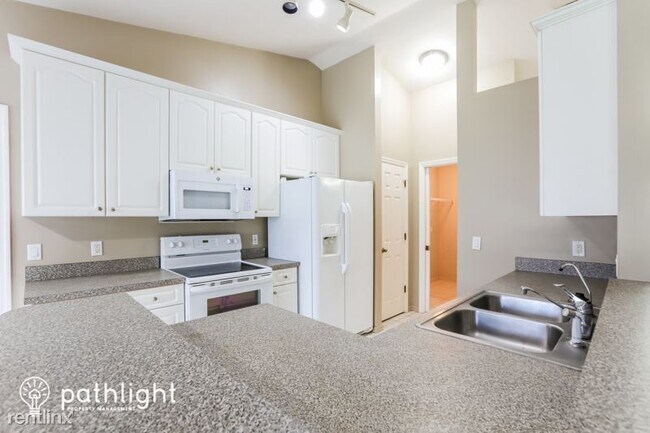 Building Photo - 3 br, 2 bath House - 4270 Geary Terrace UNIT