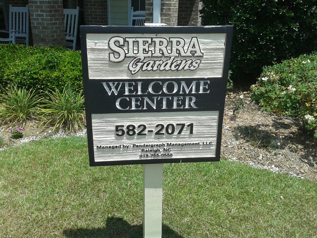 Foto del edificio - Sierra Garden Apartments