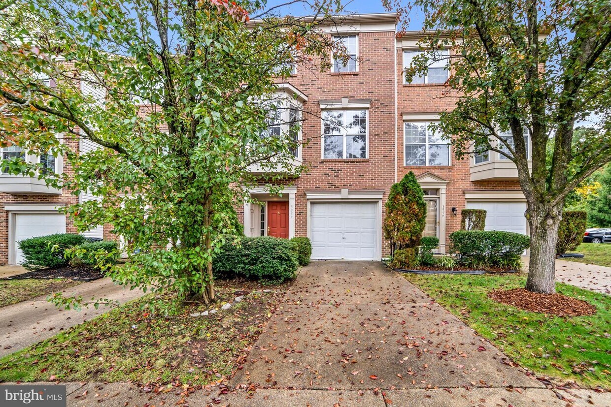 Foto principal - 3957 Brickert Pl