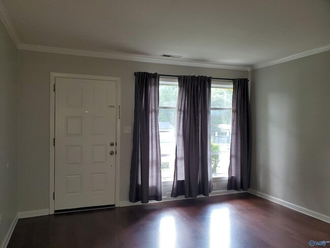 Foto del edificio - 2248 Norwood Dr NW