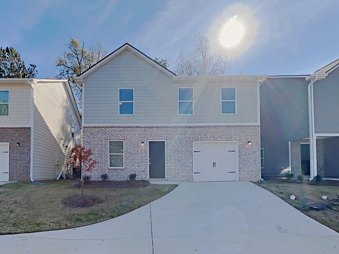 Primary Photo - Move-in by 12/31 and get a $1,795 rent dis...