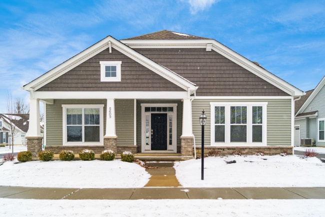 Building Photo - 5609 Jessica Ln