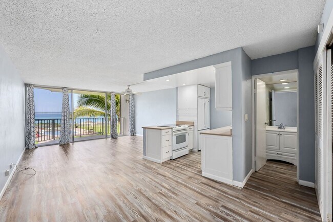 Foto del edificio - Maili Cove - One bedroom
