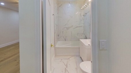 Salle de bain - 710 Spadina Av
