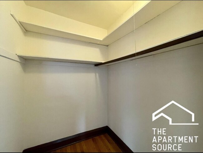 Foto del edificio - 3314 W Schubert Ave