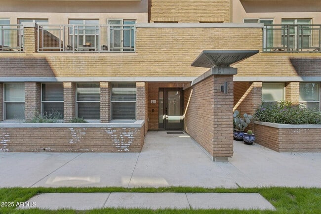 Foto del edificio - 1400 E Bethany Home Rd