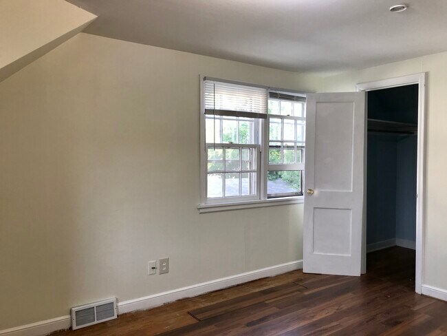 Bedroom and walk-in closet. - 1414 3 1/2 St SE