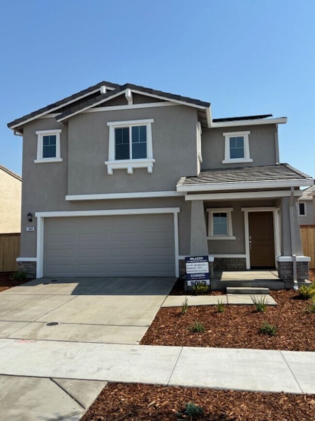 Building Photo - Brand new DR Horton Solar Smart Home