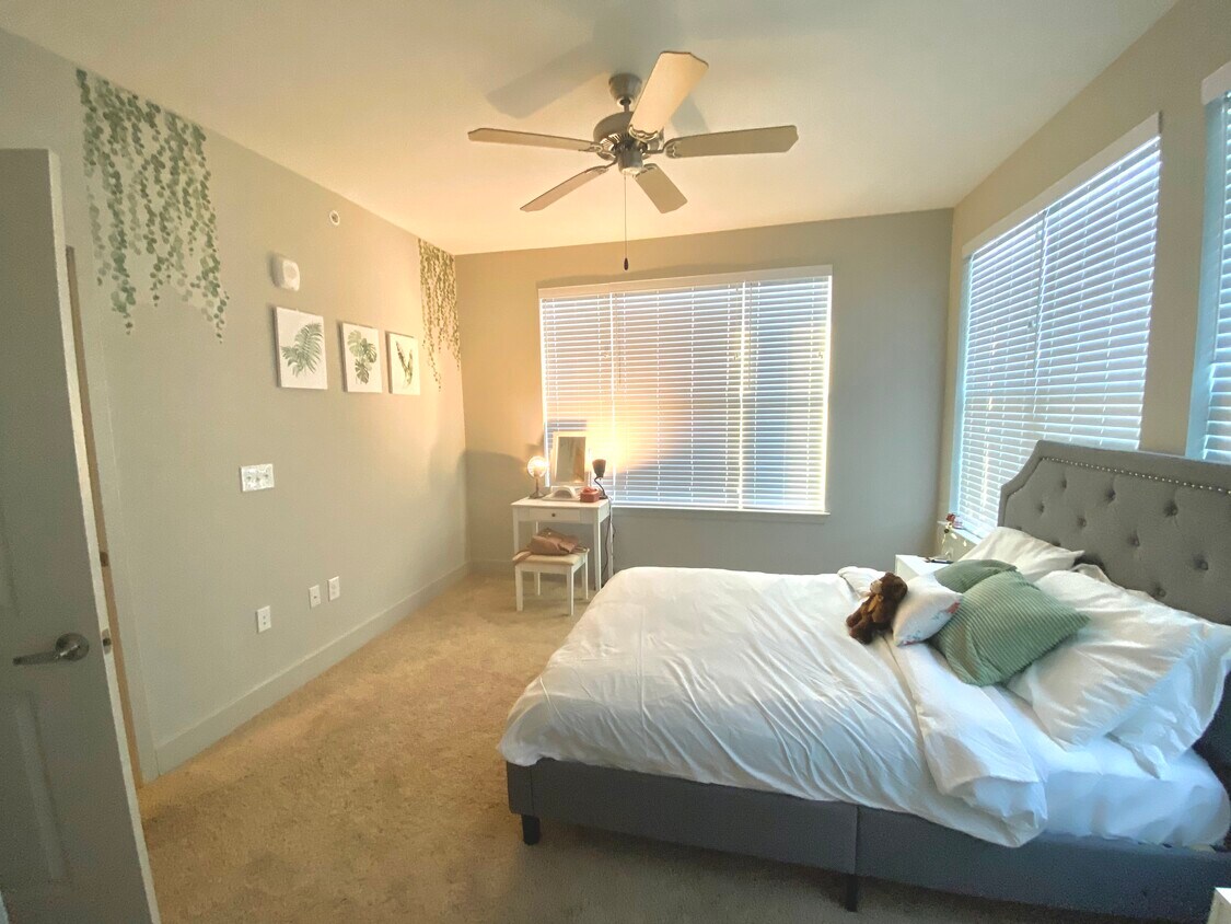 Bedroom 1 - 2000 Dominion Ridge Cir