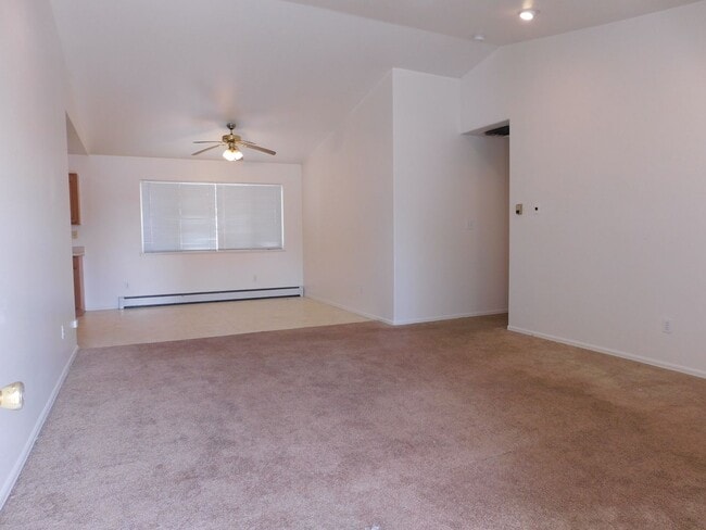 Building Photo - Home on Spacious Lot
