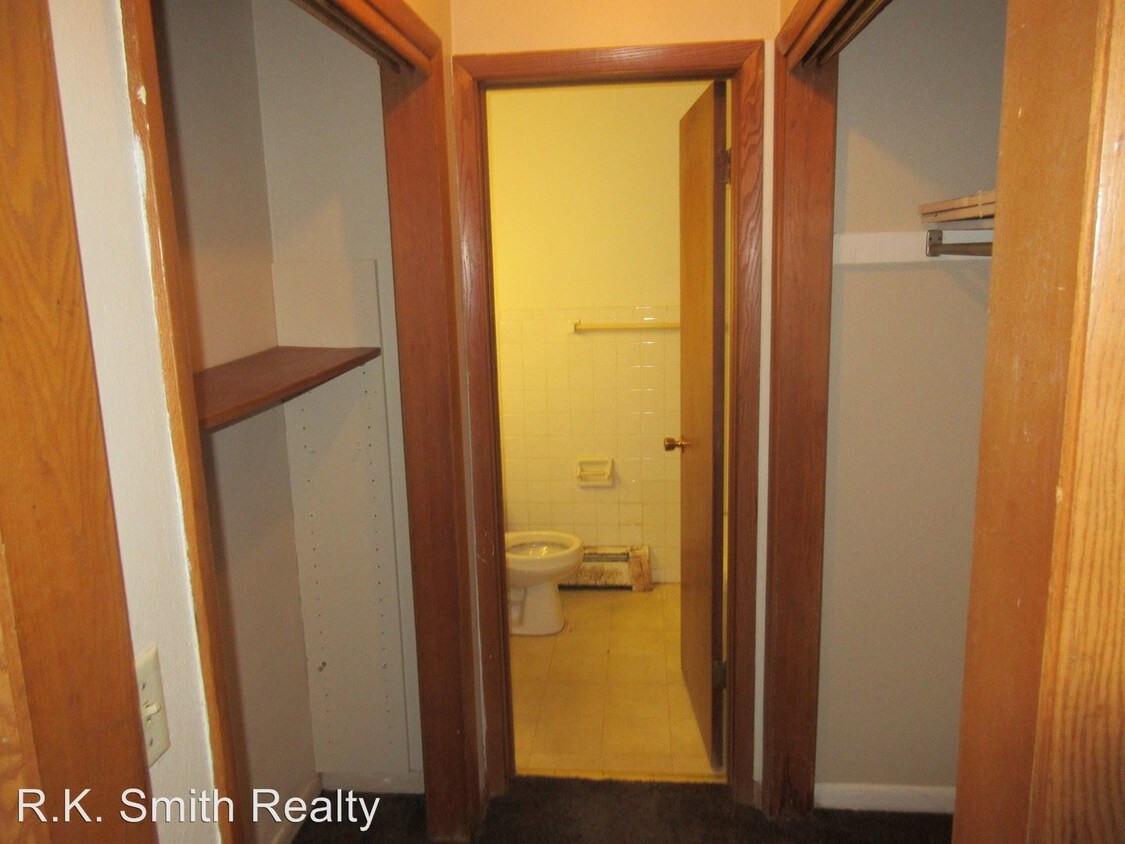 Foto del edificio - 601 S Randall Ave