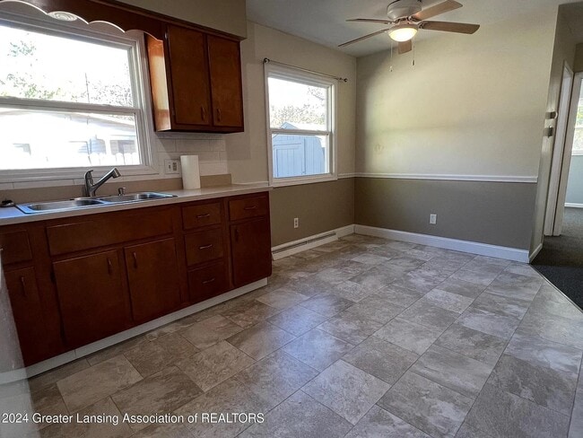 Large Kitchen with dining - 1874 Adelpha Ave