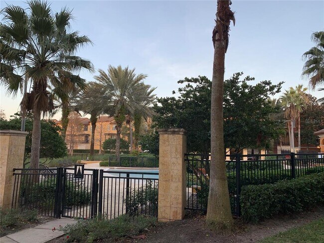 Foto del edificio - 5572 Metrowest Blvd