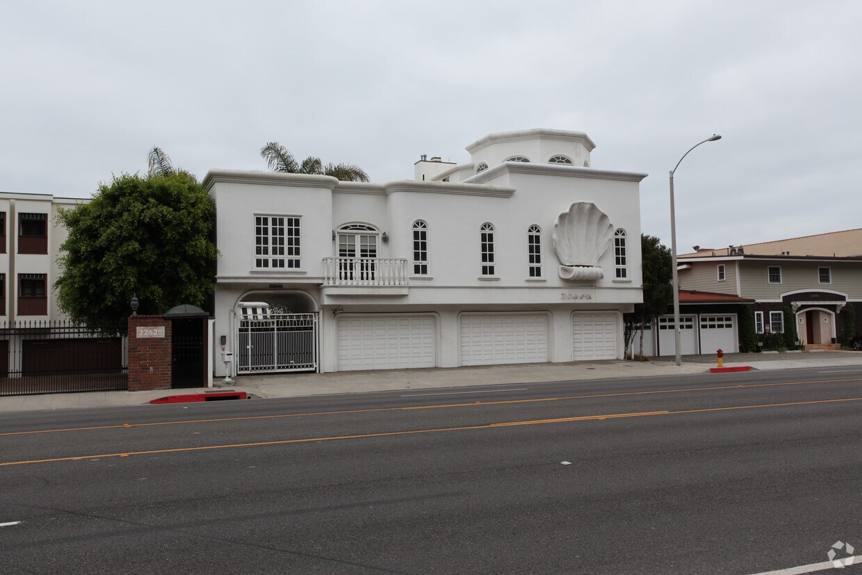 Building Photo - 22638 Pacific Coast Hwy