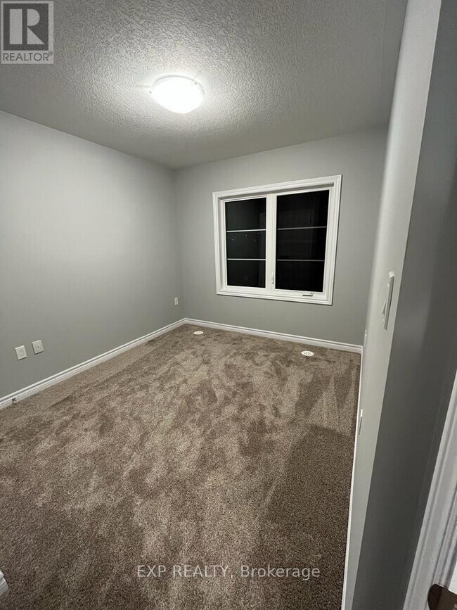 Building Photo - 118 Oat Ln