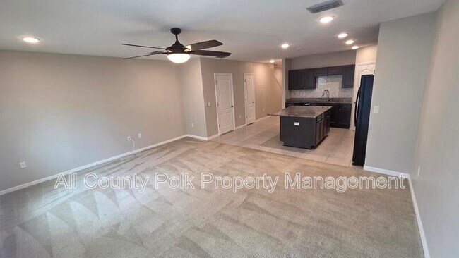 Foto del edificio - 3867 Hampstead Ln