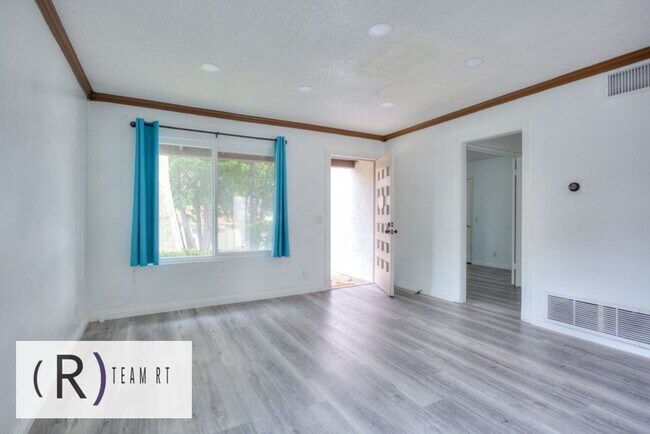 Foto del edificio - Great School District! Beautifully Upgraded Residence in the beautiful city of Diamond Bar