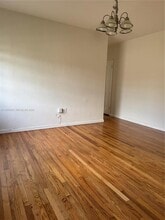 Building Photo - 1431 SW 37th Ave