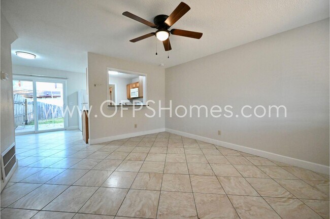 Foto del edificio - 710 Legion Dr