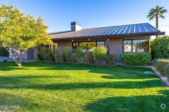 Building Photo - 3931 E Glenrosa Ave