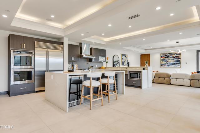 Building Photo - 12480 Viewcrest Rd