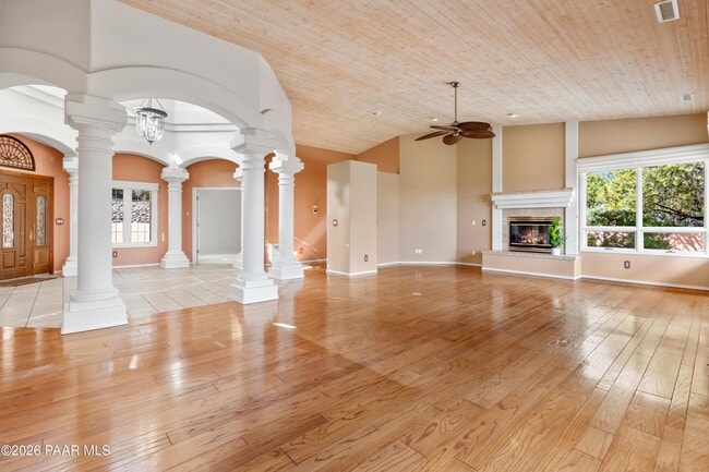 Building Photo - 2780 Whispering Way Cir