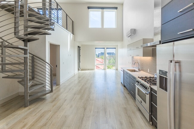 Interior Photo - 16 Powerhouse Apartments