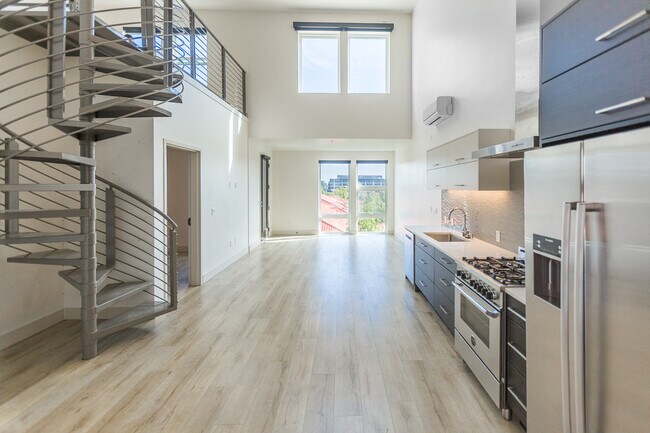 Interior Photo - 16 Powerhouse Apartments