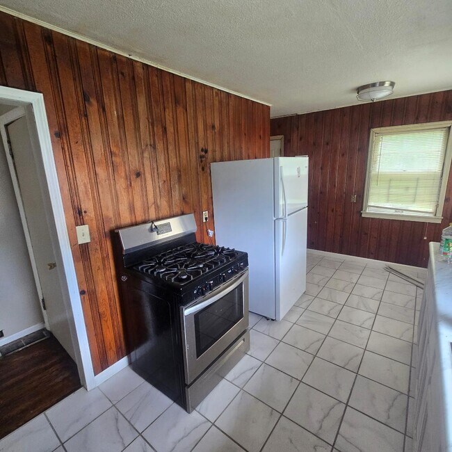 Foto del edificio - 2416 E 53rd St