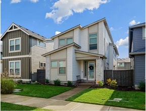 Building Photo - 8138 SE Reddington St