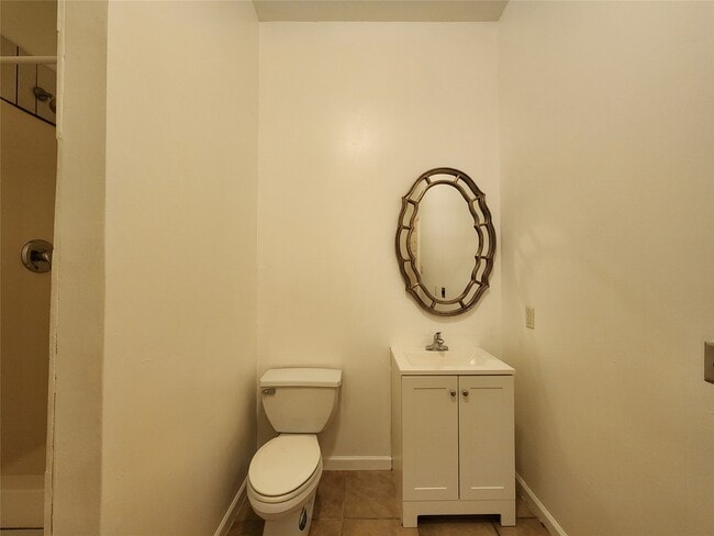 Foto del edificio - 5027 Creekmont Dr