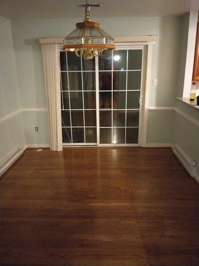 Foto del edificio - 2912 Overton Rd