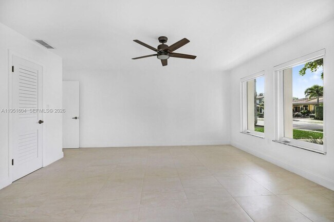 Foto del edificio - 2045 SW 125th Ct
