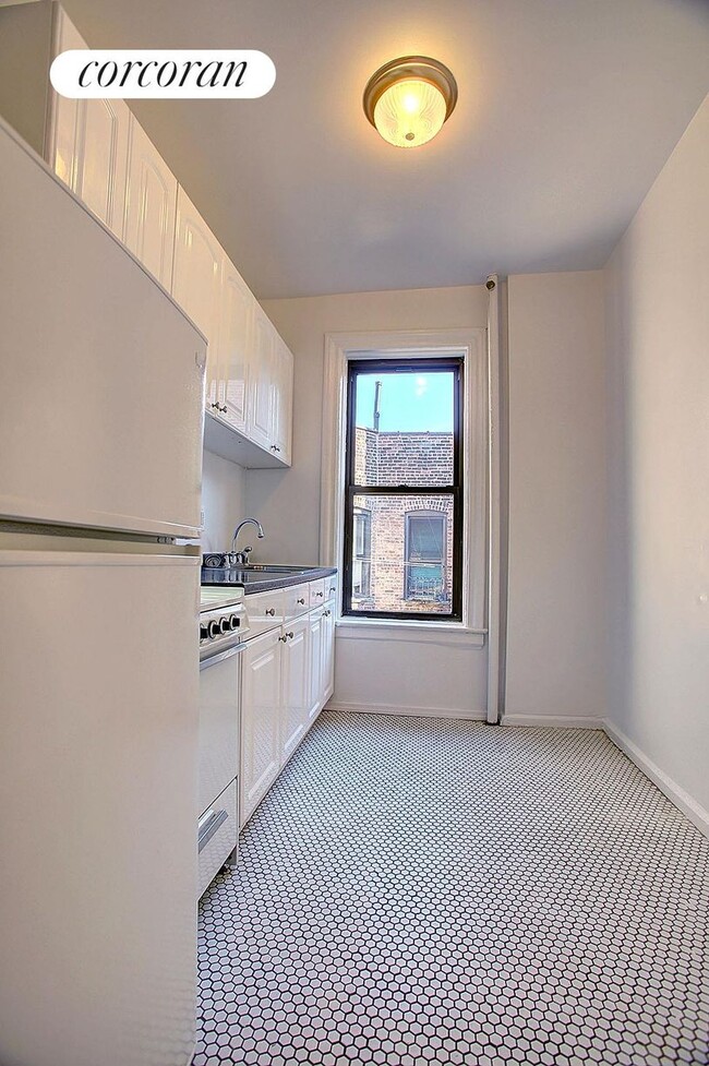 Foto del edificio - 511 W 169th St