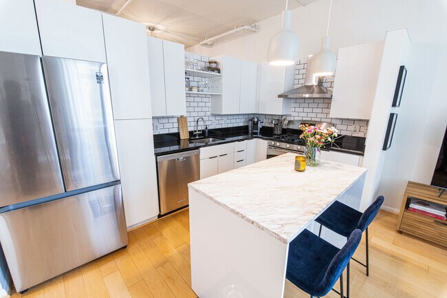 Foto del edificio - 811 4th St NW