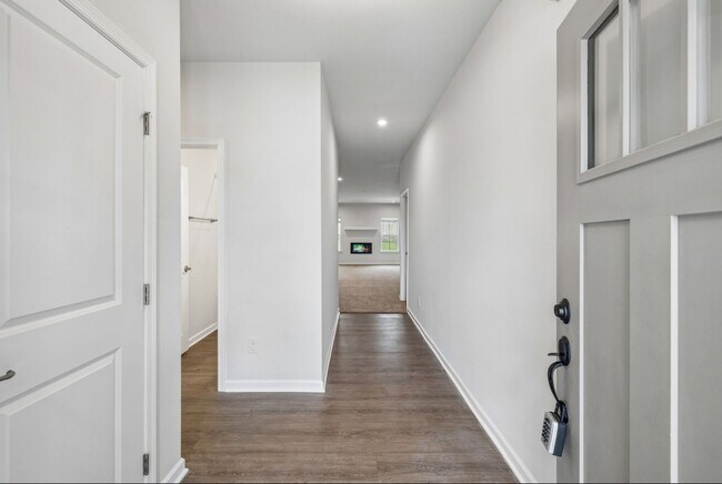 Foto del edificio - 308 Grassy Glen Dr