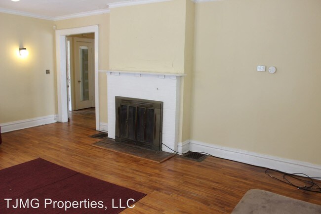 Building Photo - 5 br, 1.5 bath Room For Rent - 749 Euclid Ave