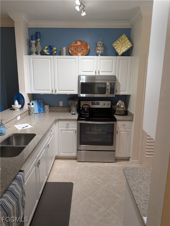 Foto del edificio - 19460 Cromwell Ct