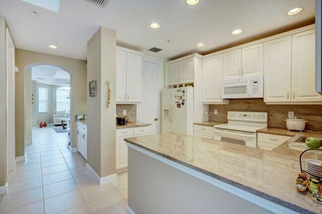 Building Photo - 2511 San Pietro Cir