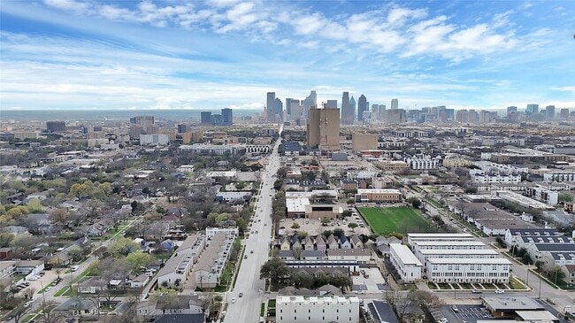 Building Photo - 4705 Asher Pl