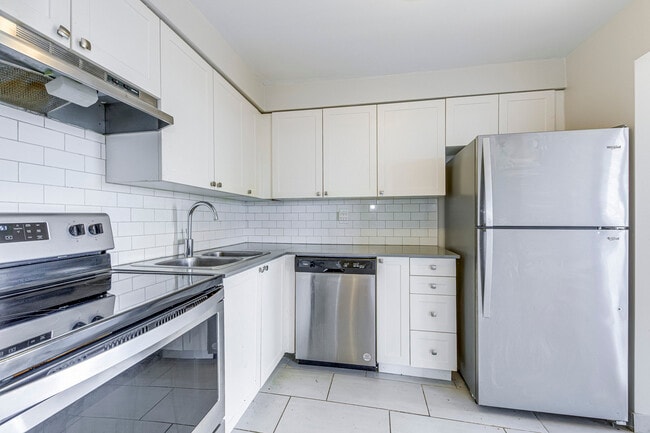 Building Photo - Cambridge Park Apartments