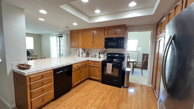 Building Photo - Wonderful 4 Bed 2 Bath Single Family Home ...